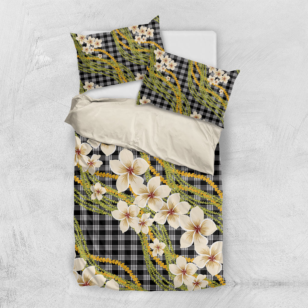 Ele'ele Hawai'i Palaka Plumeria Bedding Set Puakenikeni and Maile Lei