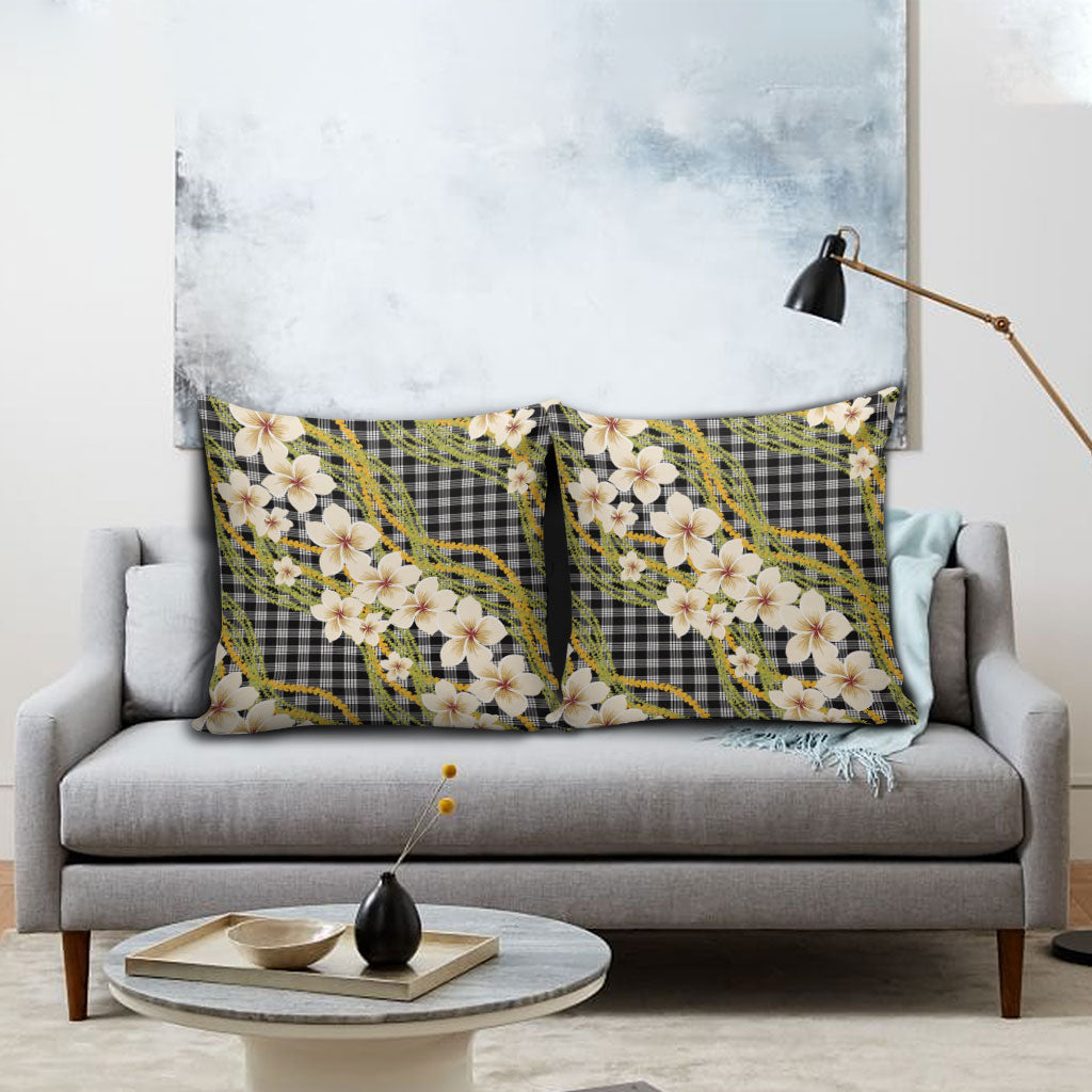 Ele'ele Hawai'i Palaka Plumeria Pillow Cover Puakenikeni and Maile Lei