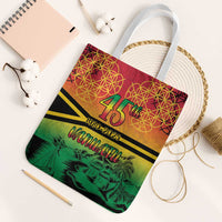 Hapi 45th Indipendens Dei Vanuatu Tote Bag Yumi 1980 with Vanuatuan Beach Landscape - Polynesian Pride