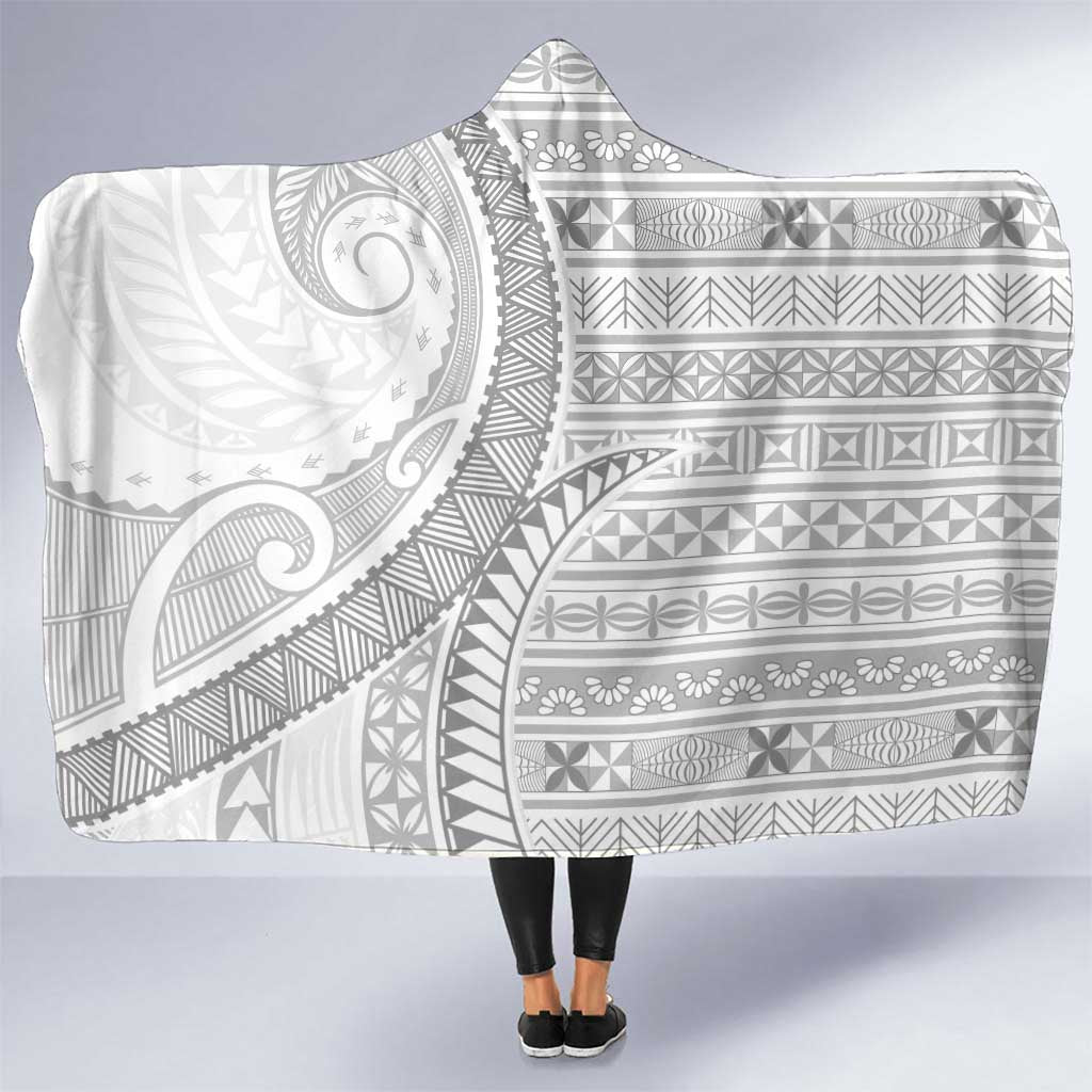 Tokelau White Sunday Hooded Blanket Lotu Tamaiti Ngatu Tokelau Feletoa Manulua - Polynesian Pride