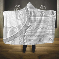 Tokelau White Sunday Hooded Blanket Lotu Tamaiti Ngatu Tokelau Feletoa Manulua - Polynesian Pride
