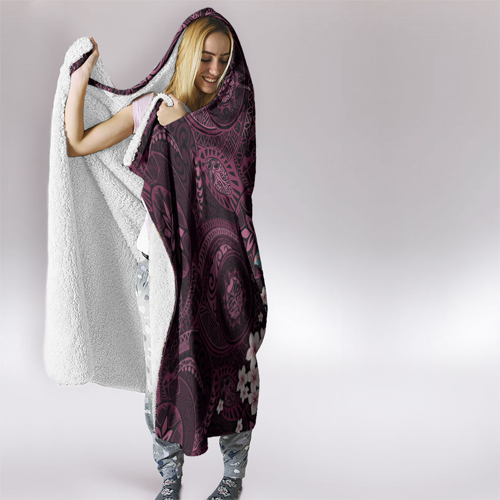 Poni Mama Hawai'i Hibiscus Hooded Blanket Polynesian Tribal Tattoo Pattern Floral Elements