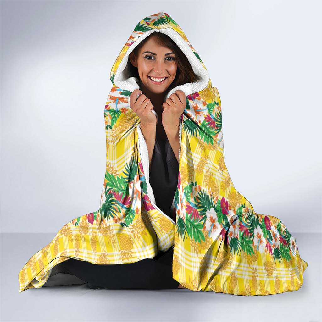 Hawaiian Palaka Hooded Blanket Hibiscus Pineapple Lei - Polynesian Pride