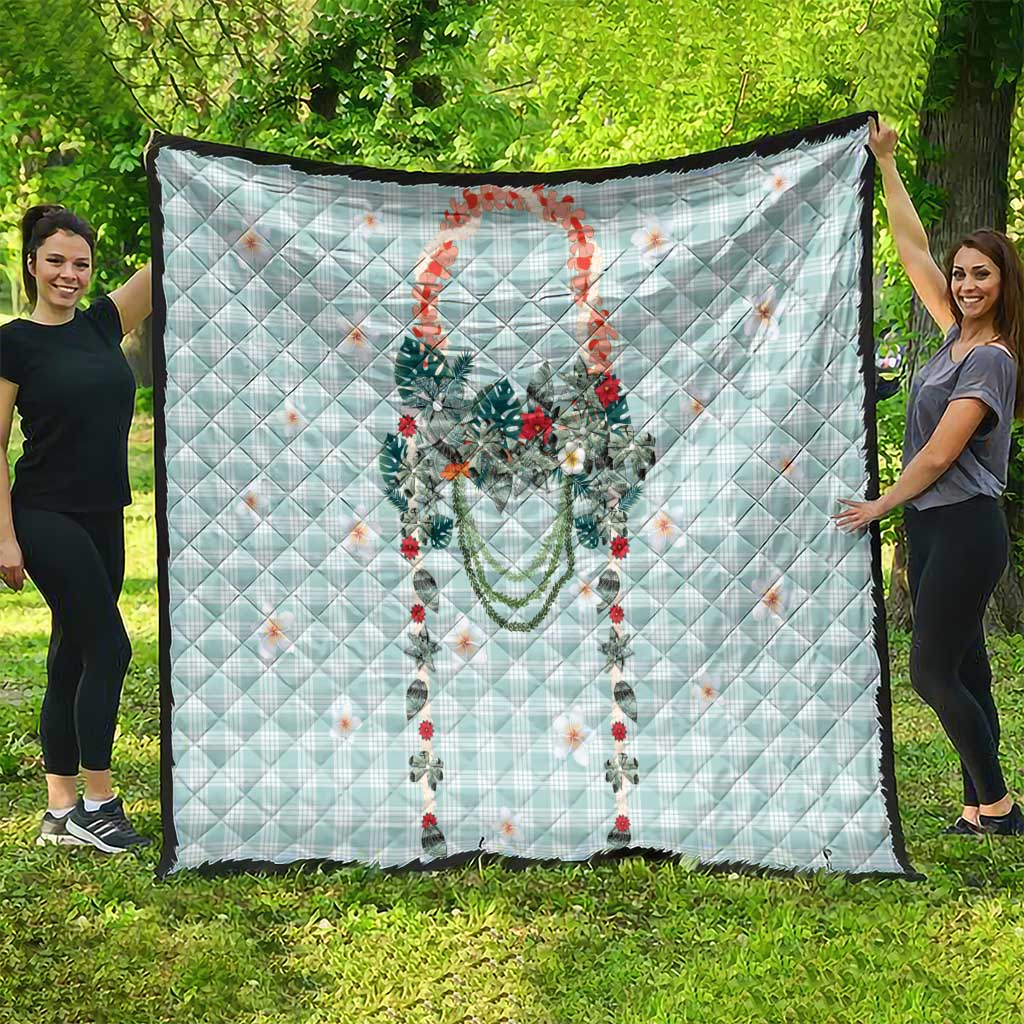Turquoise Hawaiian Palaka Quilt Kukui Nut Money Lei - Polynesian Pride
