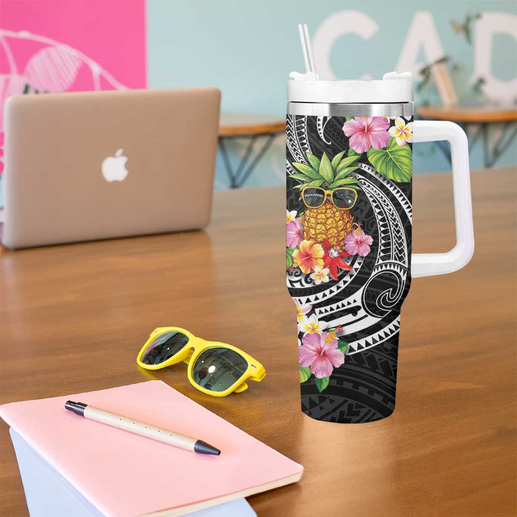 Hau'oli Makahiki Hou Tumbler With Handle Aloha Pineapple Tropical Vibe