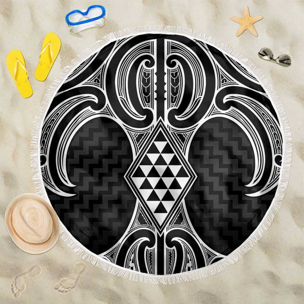 Ma Maori Ta Moko Poutama Art Beach Blanket