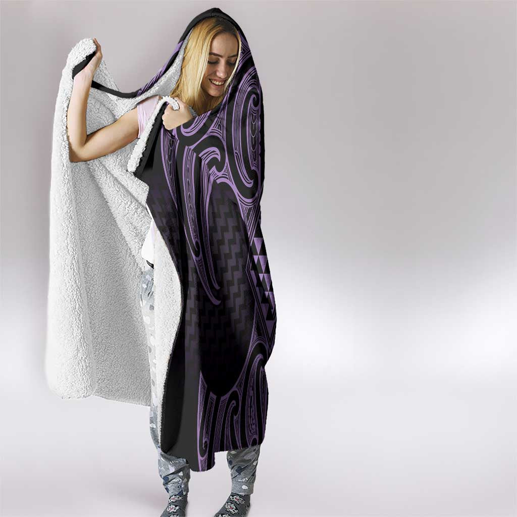 Waiporoporo Maori Ta Moko Poutama Art Hooded Blanket