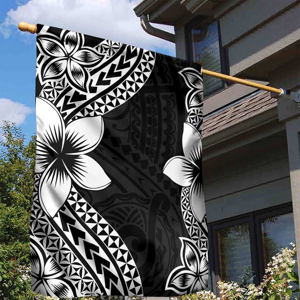 Lotu Tamaiti White Sunday Garden Flag Pacific Plumeria Flowers - Black Version
