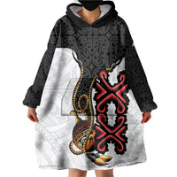 Personalised Papua New Guinea Oro Necklace Wearable Blanket Hoodie Black Melanesia Traditional Pattern