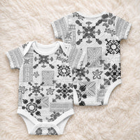 Hawaii Tapa Tribal Baby Onesie With Hawaiian Quilt Pattern Black LT9 - Polynesian Pride