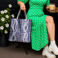 Hawaiian Ohia Lehua Lei Tote Bag Plaid Palaka Uliuli hohonu Pattern - Polynesian Pride