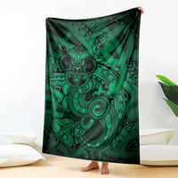 Aotearoa Maori Hei Tiki Blanket Kakariki Kowhaiwhai Puhoro Motif