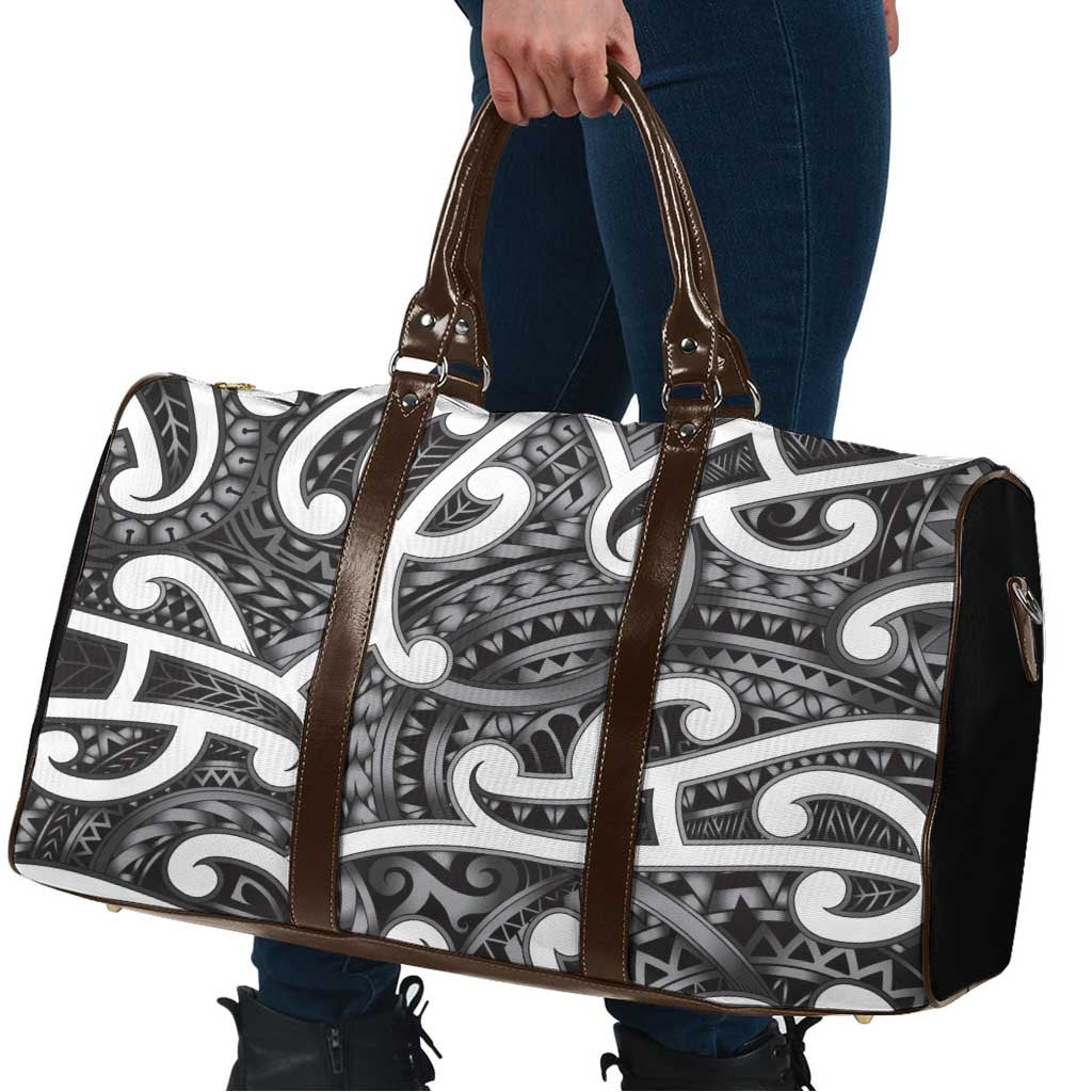 Aotearoa Maori Kowhaiwhai Travel Bag Kiwikiwi Puhoro and Patiki