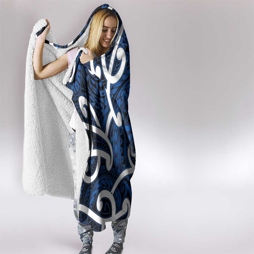 Aotearoa Maori Kowhaiwhai Hooded Blanket Kikorangi Puhoro and Patiki