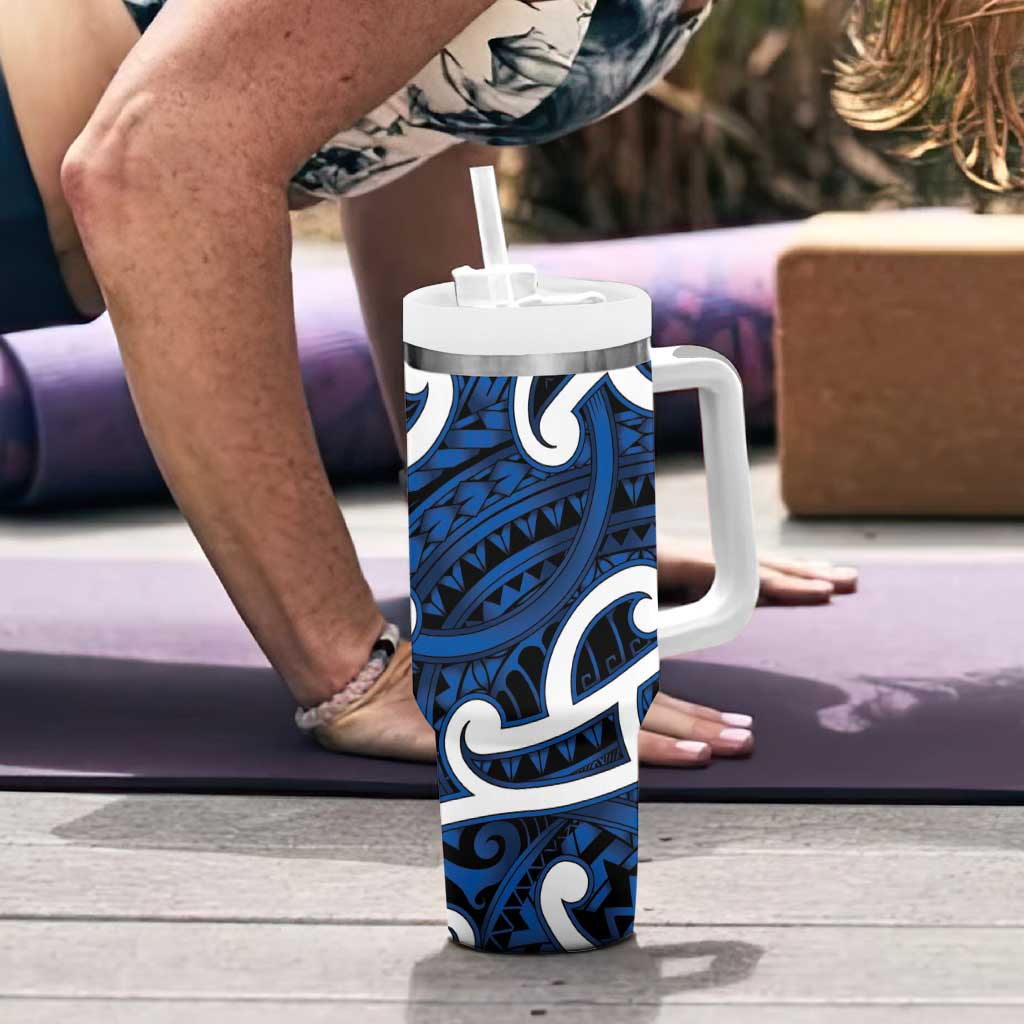 Aotearoa Maori Kowhaiwhai Tumbler With Handle Kikorangi Puhoro and Patiki