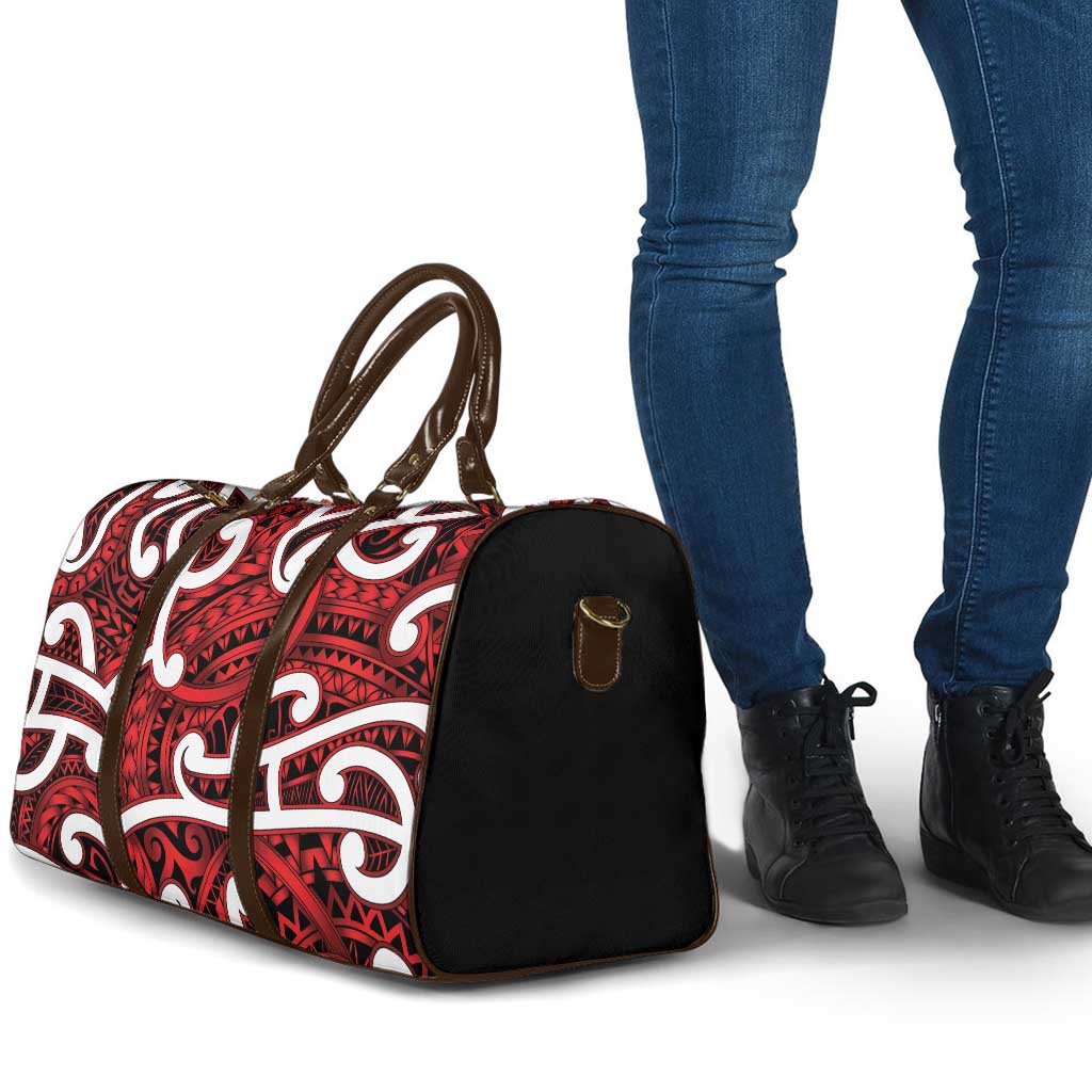 Aotearoa Maori Kowhaiwhai Travel Bag Whero Puhoro and Patiki