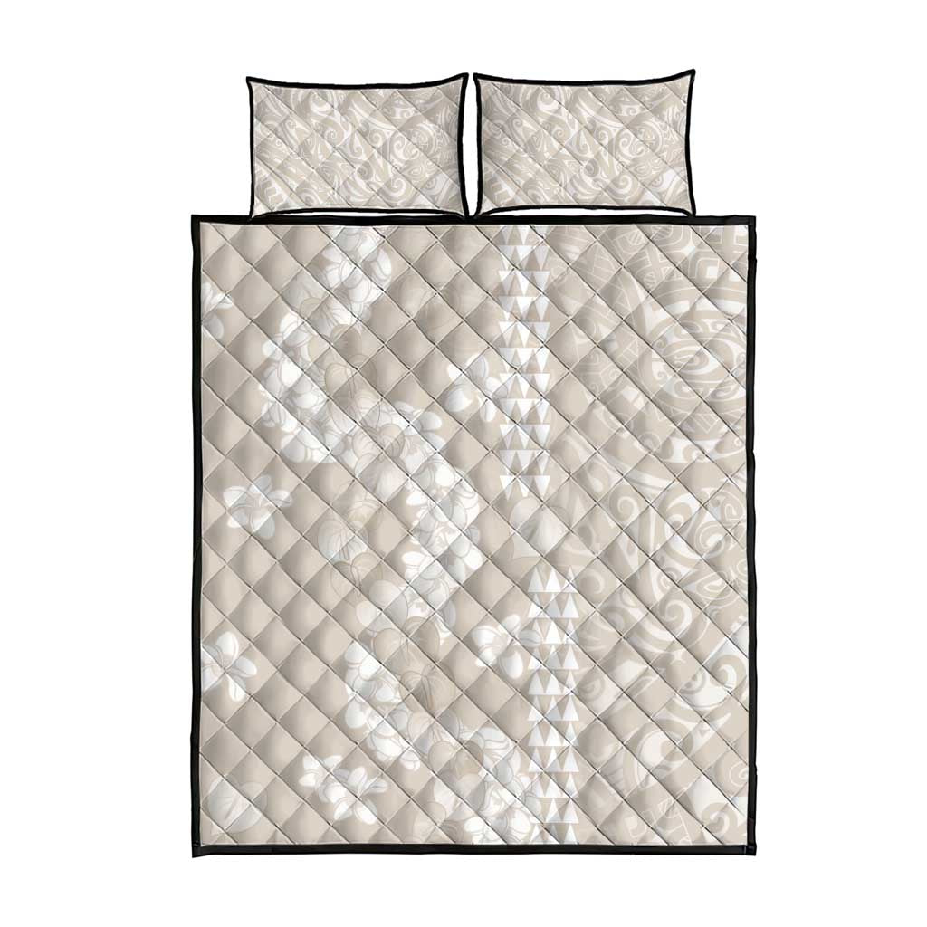 Suede Beige Hawaii Anthurium Plumeria Lei Quilt Bed Set