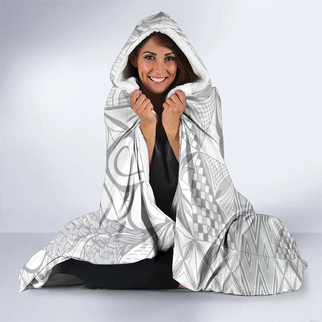 Lotu Tamaiti Samoa Siapo Hooded Blanket White Sunday With Teuila Torch Ginger LT9 - Polynesian Pride