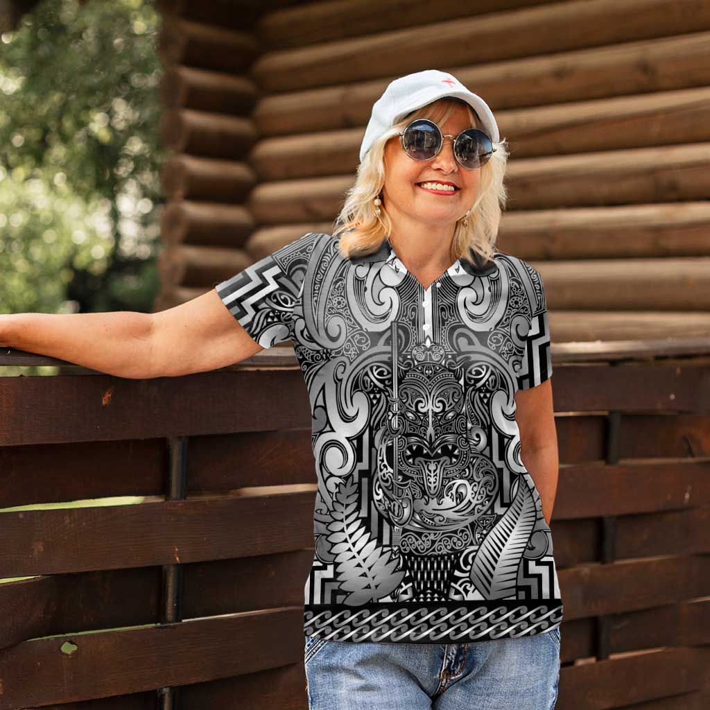 Custom New Zealand Taiaha Maori Women Polo Shirt Kiwikiwi Minimalist Silver Fern Tukutuku Motif LT9 - Polynesian Pride