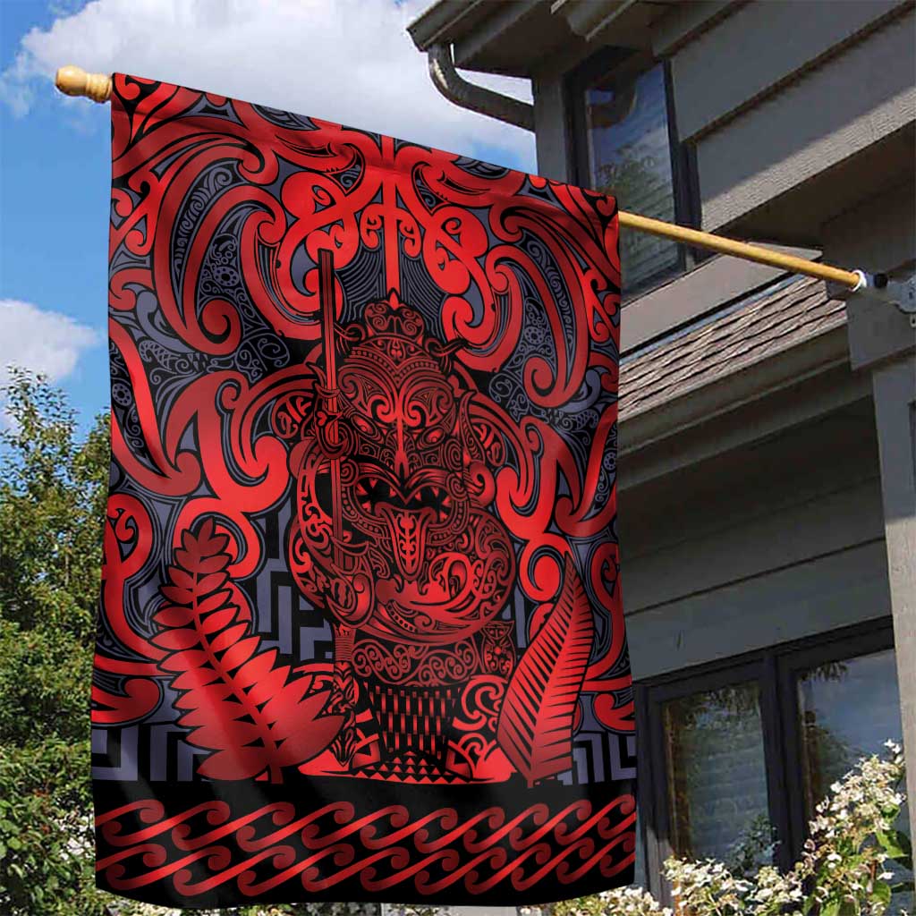 New Zealand Taiaha Maori Garden Flag Whero Minimalist Silver Fern Tukutuku Motif LT9 - Polynesian Pride