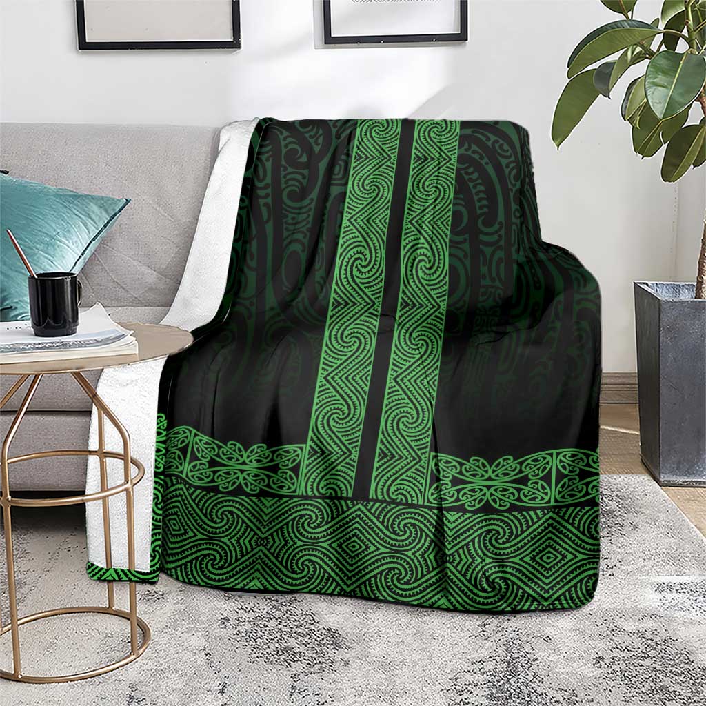 New Zealand Maori Kowhaiwhai Blanket Kakariki Maui and Mangopare