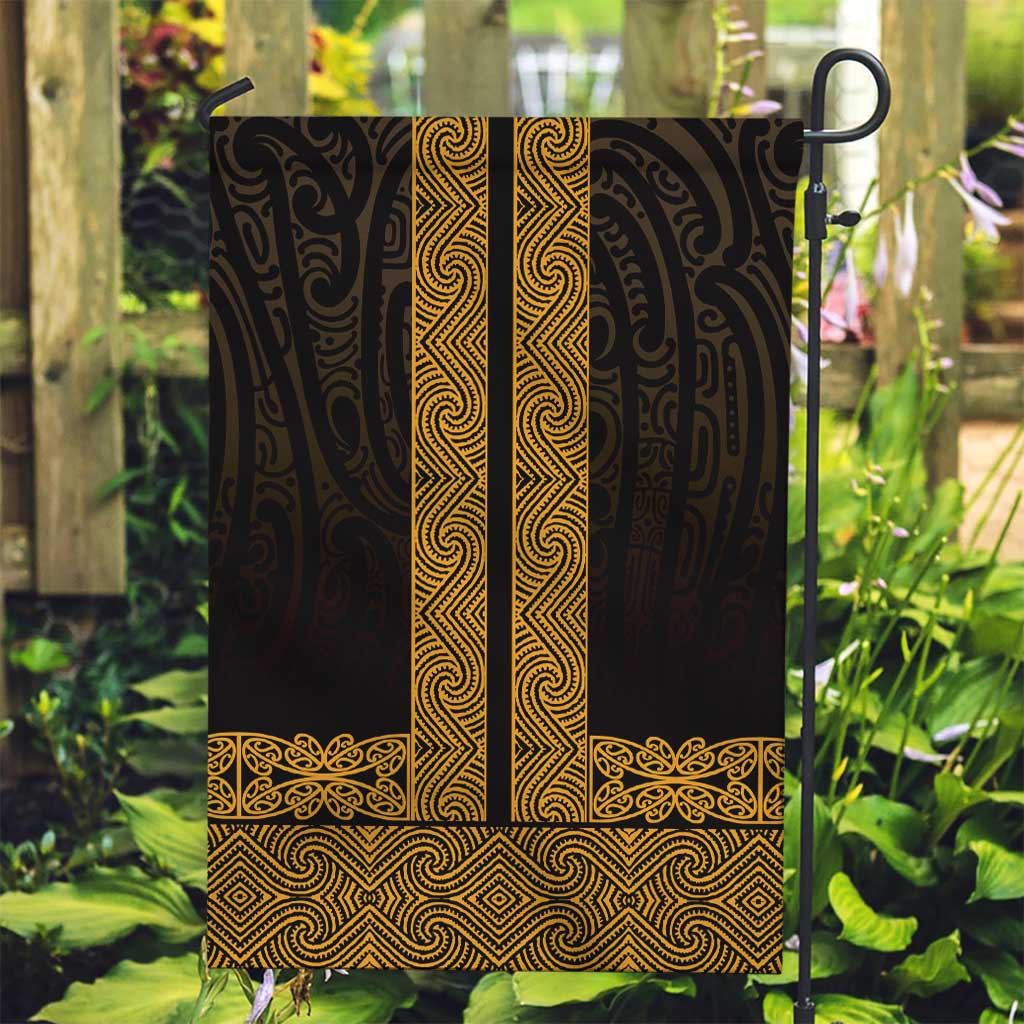 New Zealand Maori Kowhaiwhai Garden Flag Karaka Maui and Mangopare LT9 Garden Flag Gold - Polynesian Pride