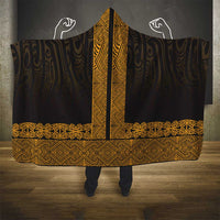 New Zealand Maori Kowhaiwhai Hooded Blanket Karaka Maui and Mangopare