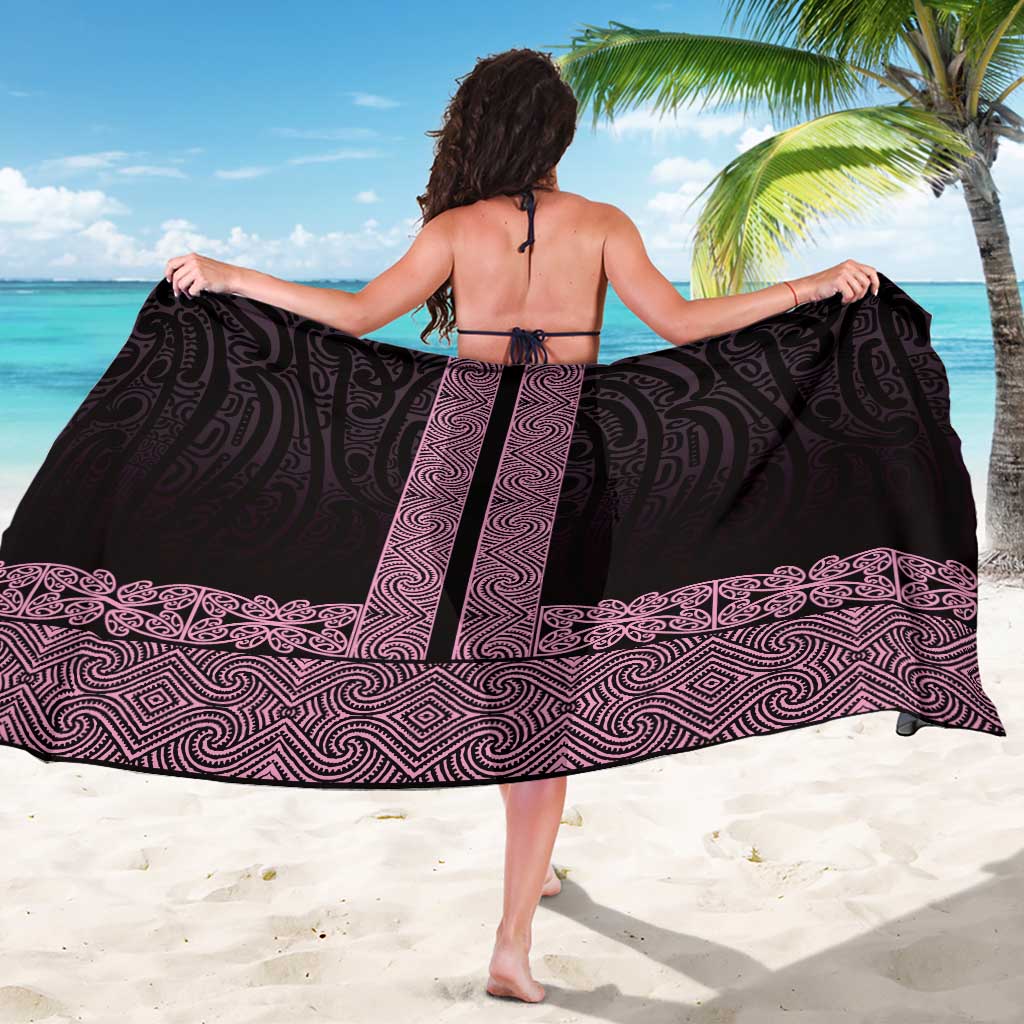 New Zealand Maori Kowhaiwhai Sarong Mawhero Maui and Mangopare