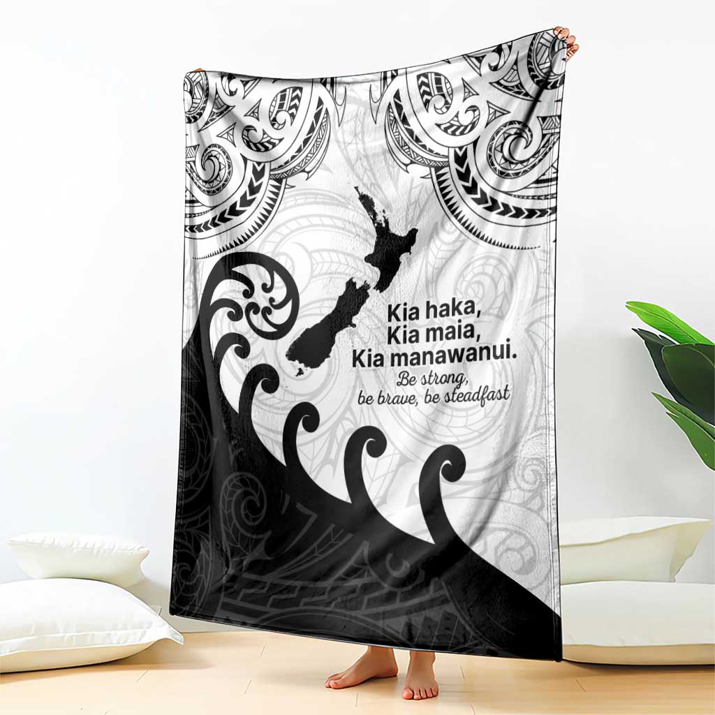 Kia Haka Maori language Blanket Te Reo Maori Inspired Art