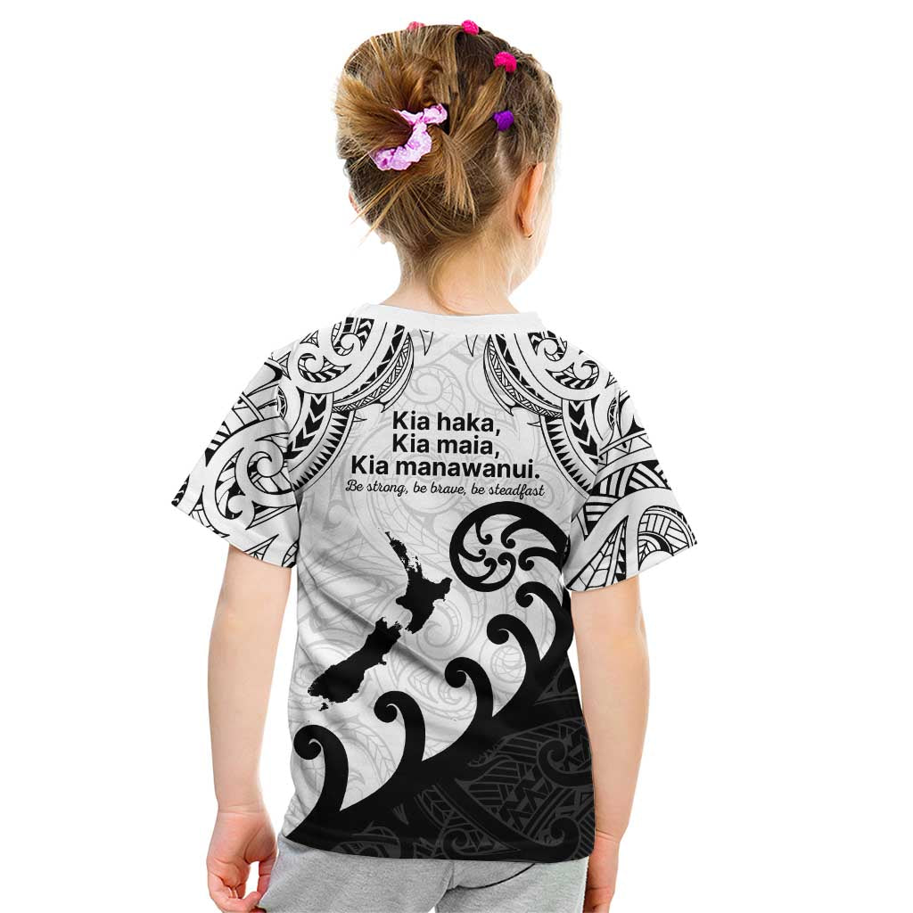 Kia Haka Maori language Kid T Shirt Te Reo Maori Inspired Art