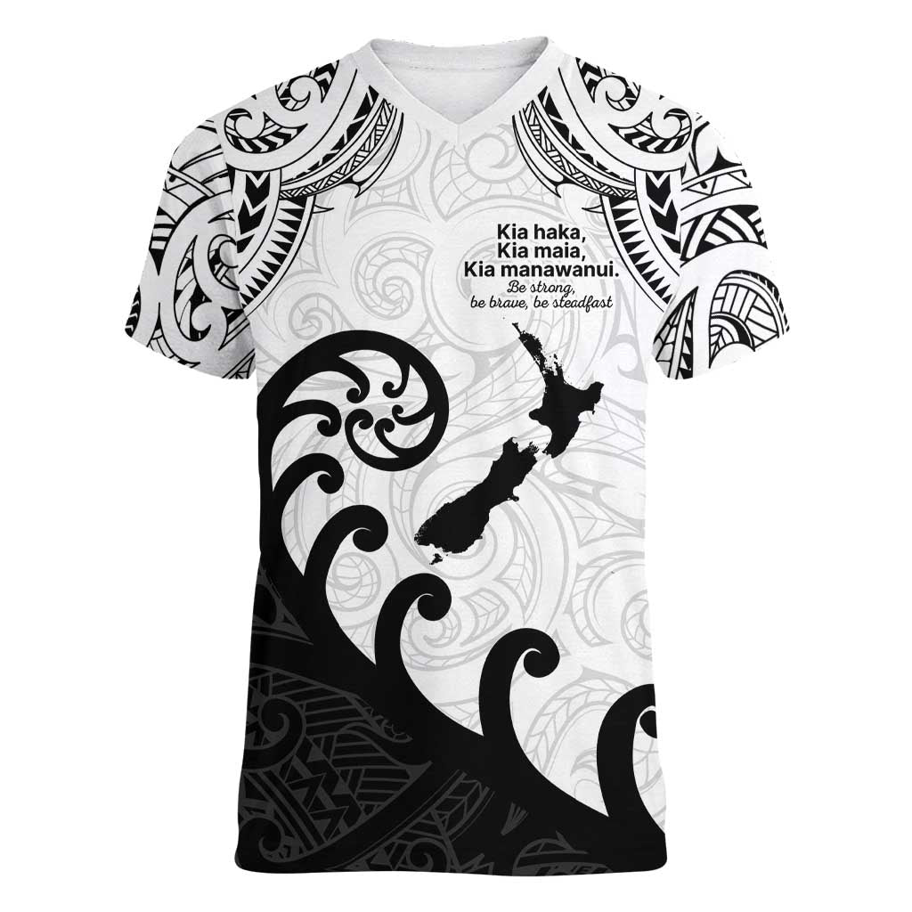 Kia Haka Maori language Women V-Neck T-Shirt Te Reo Maori Inspired Art