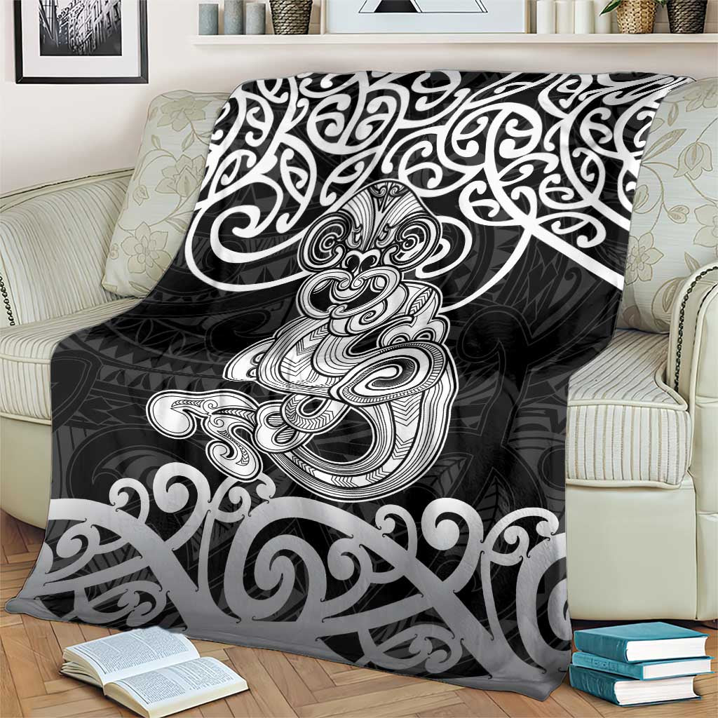 Te Reo Maori Tiki Inspired Art Blanket