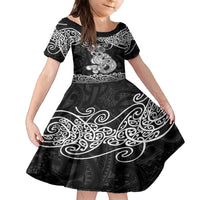 Te Reo Maori Tiki Inspired Art Family Matching Puletasi and Hawaiian Shirt LT9 Daughter's Dress Black - Polynesian Pride