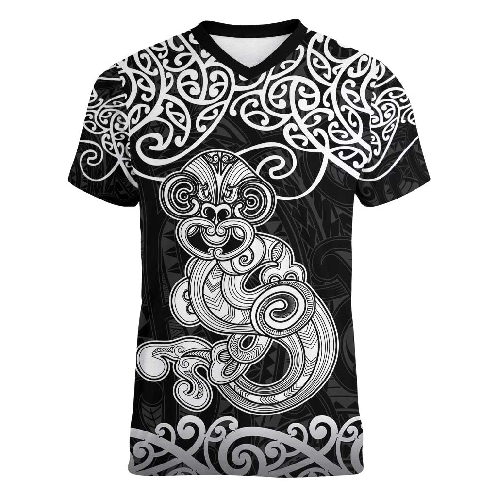 Te Reo Maori Tiki Inspired Art Women V-Neck T-Shirt