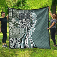 Aloha Vintage Plumeria Hawaiian Tapa Pattern Quilt Dark Turquoise Hawaiian Tapa Pattern - Polynesian Pride