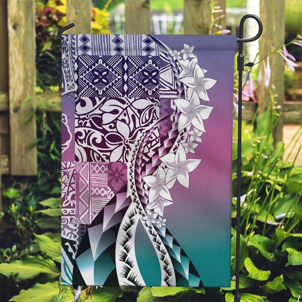 Aloha Vintage Plumeria Hawaiian Tapa Pattern Garden Flag Gradient Hawaiian Tapa Pattern - Polynesian Pride