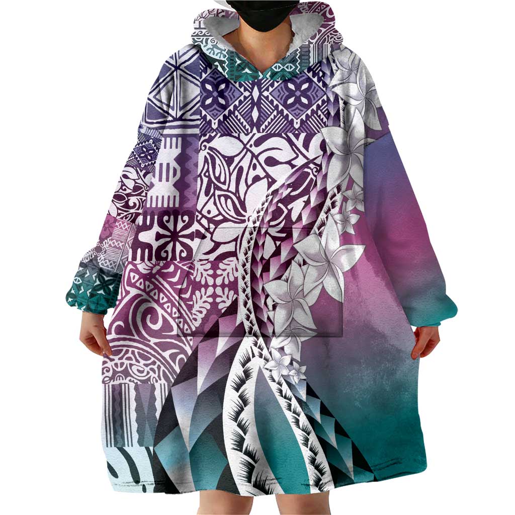 Aloha Vintage Plumeria Hawaiian Tapa Pattern Wearable Blanket Hoodie Gradient Hawaiian Tapa Pattern - Polynesian Pride