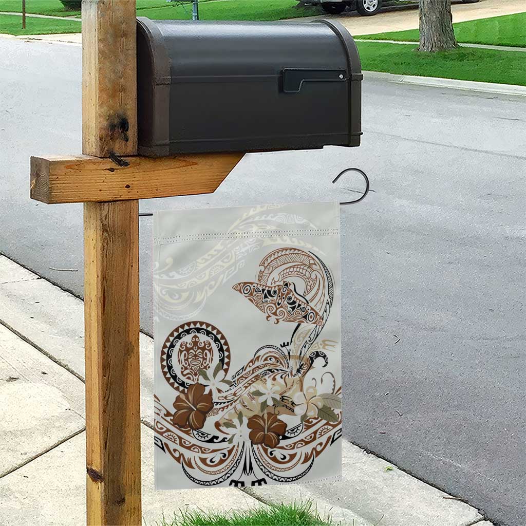 Polynesian Manta Ray Garden Flag Beige Floral Turtle Tattoo - Polynesian Pride