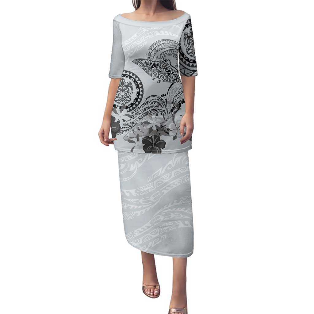 Polynesian Manta Ray Family Matching Puletasi and Hawaiian Shirt Gray Floral Turtle Tattoo - Polynesian Pride