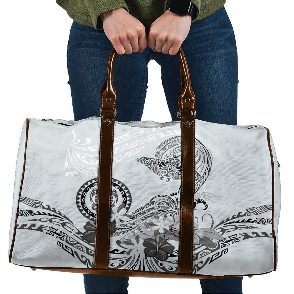 Polynesian Manta Ray Travel Bag Gray Floral Turtle Tattoo - Polynesian Pride