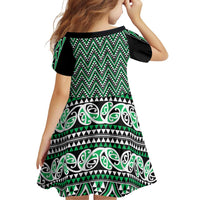 New Zealand Maori Niho Taniwha Family Matching Puletasi and Hawaiian Shirt Kakariki Mangopare and Puhoro Pattern LT9 - Polynesian Pride