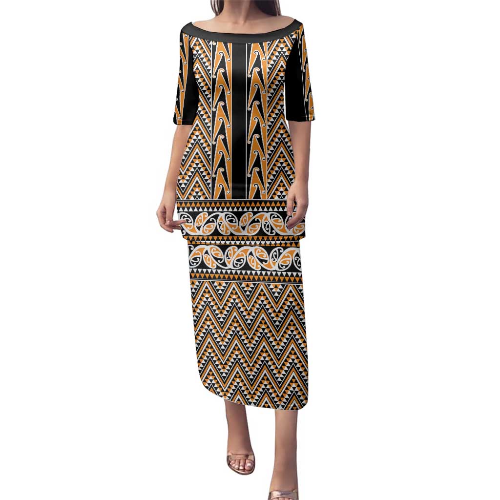 New Zealand Maori Niho Taniwha Family Matching Puletasi and Hawaiian Shirt Karaka Mangopare and Puhoro Pattern LT9 Mom's Dress Gold - Polynesian Pride