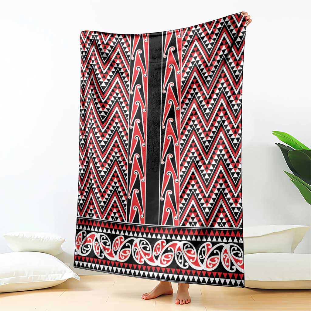 New Zealand Maori Niho Taniwha Blanket Whero Mangopare and Puhoro Pattern