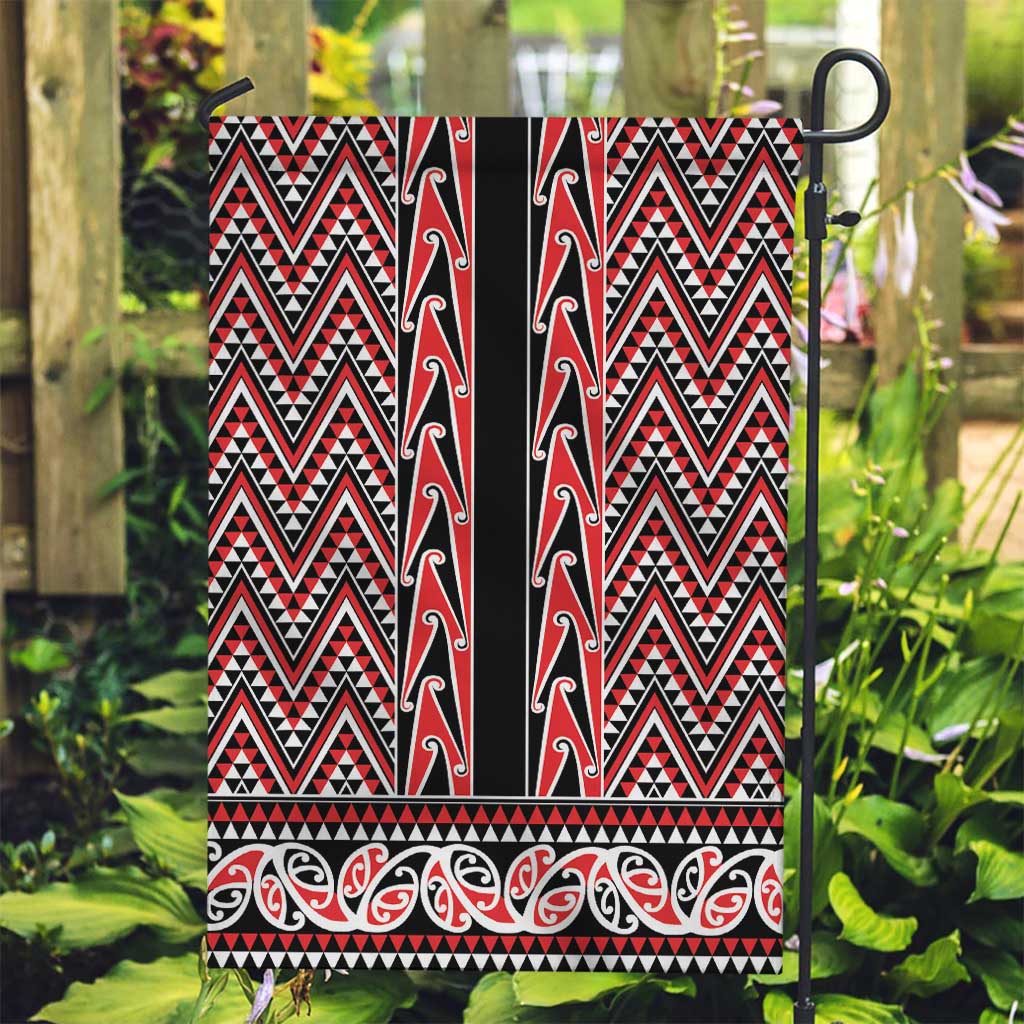 New Zealand Maori Niho Taniwha Garden Flag Whero Mangopare and Puhoro Pattern