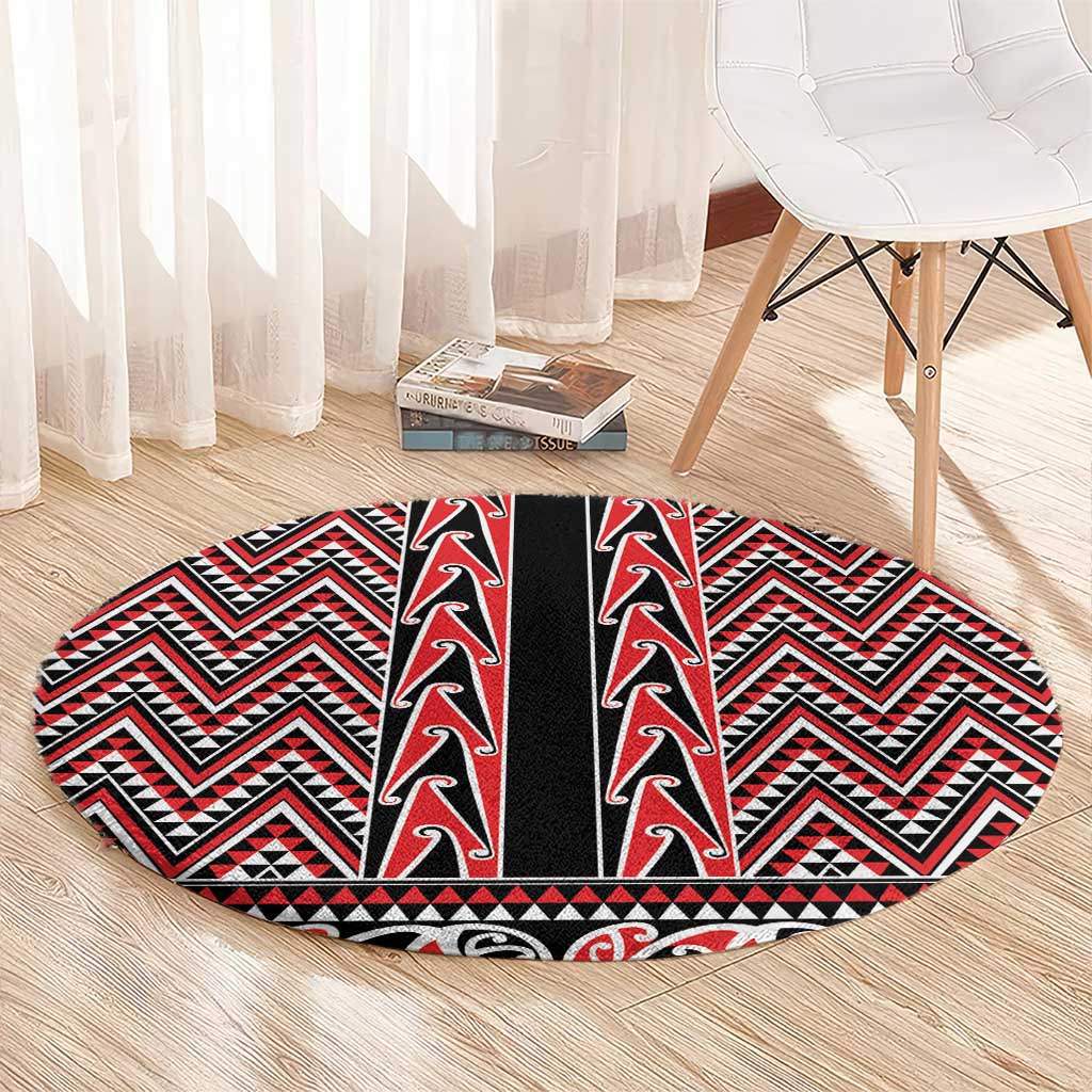 New Zealand Maori Niho Taniwha Round Carpet Whero Mangopare and Puhoro Pattern