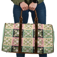Seamless Pattern Maile and Pikake Lei Travel Bag Squares Maile Leaf - Polynesian Pride