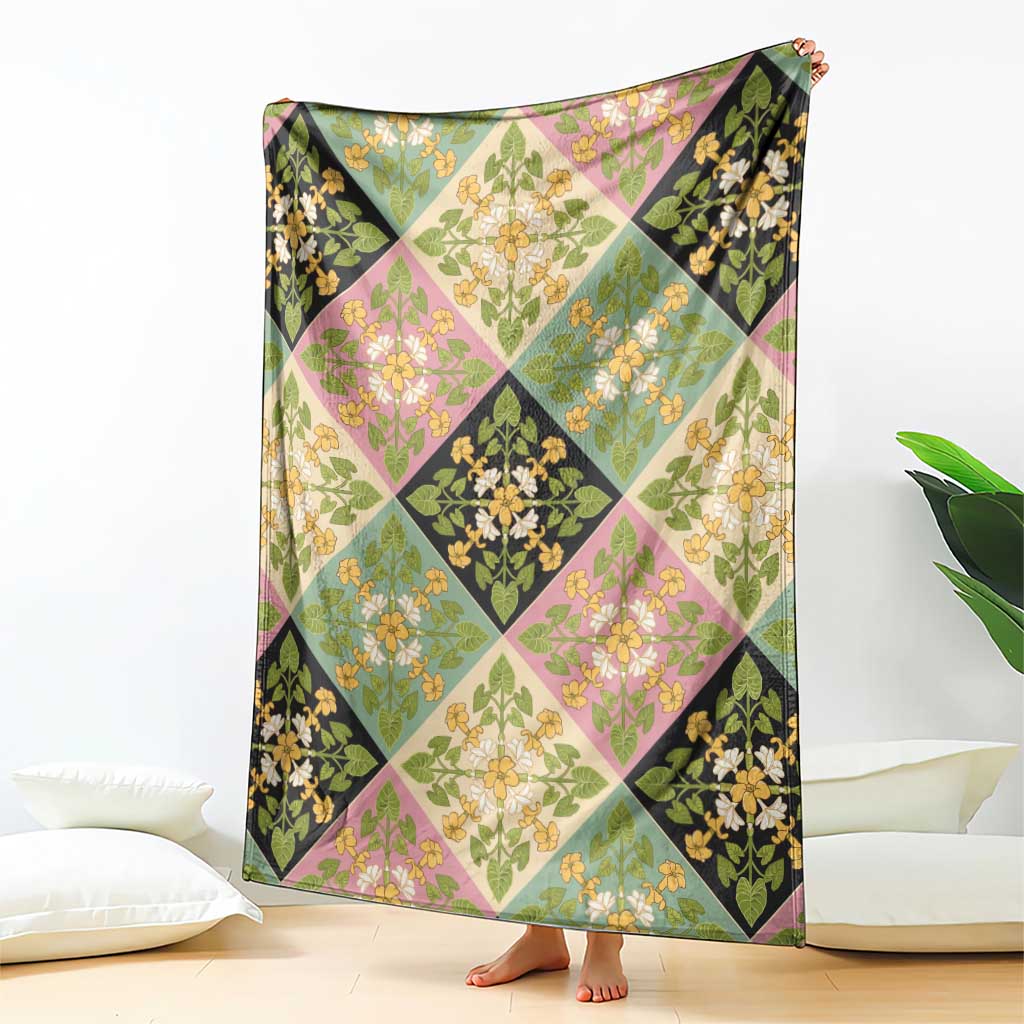 Seamless Pattern Puakenikeni and Kalo Blanket - Polynesian Pride