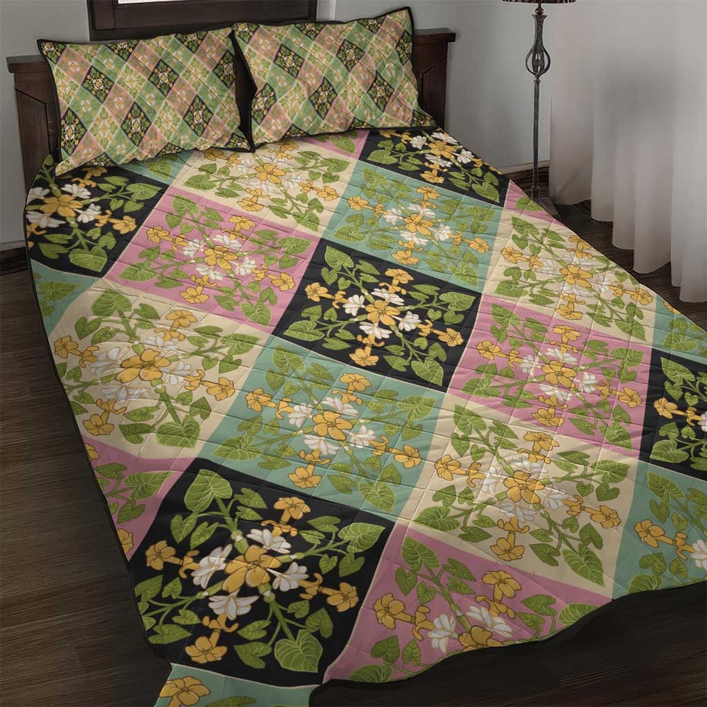 Seamless Pattern Puakenikeni and Kalo Quilt Bed Set - Polynesian Pride