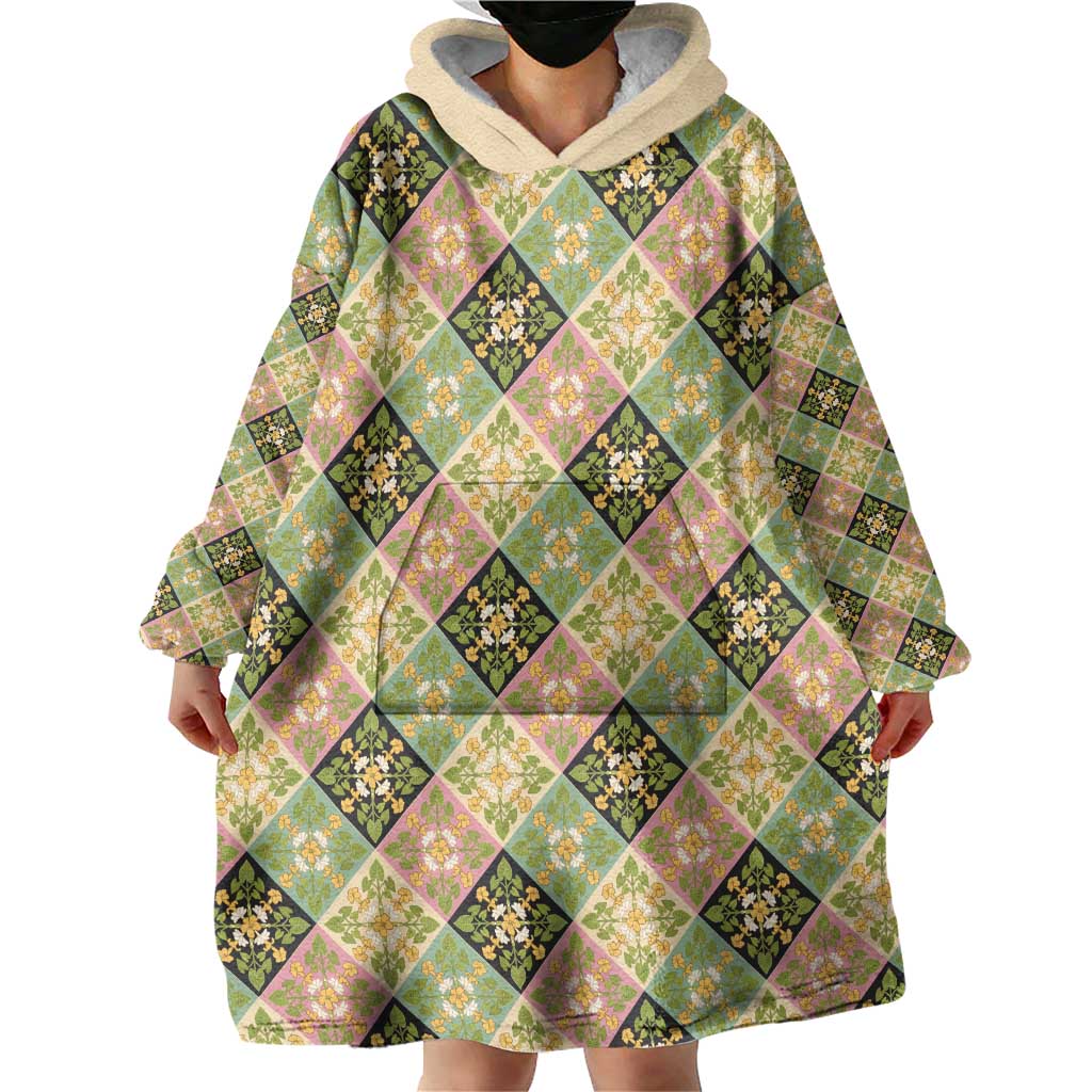 Seamless Pattern Puakenikeni and Kalo Wearable Blanket Hoodie - Polynesian Pride