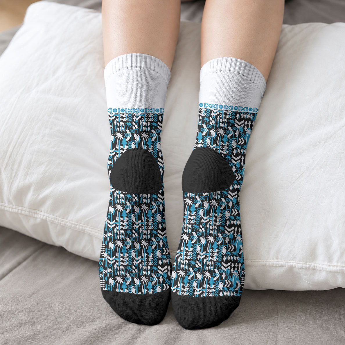 Fiji Bati Crew Socks Bati Island Warrior Geometry